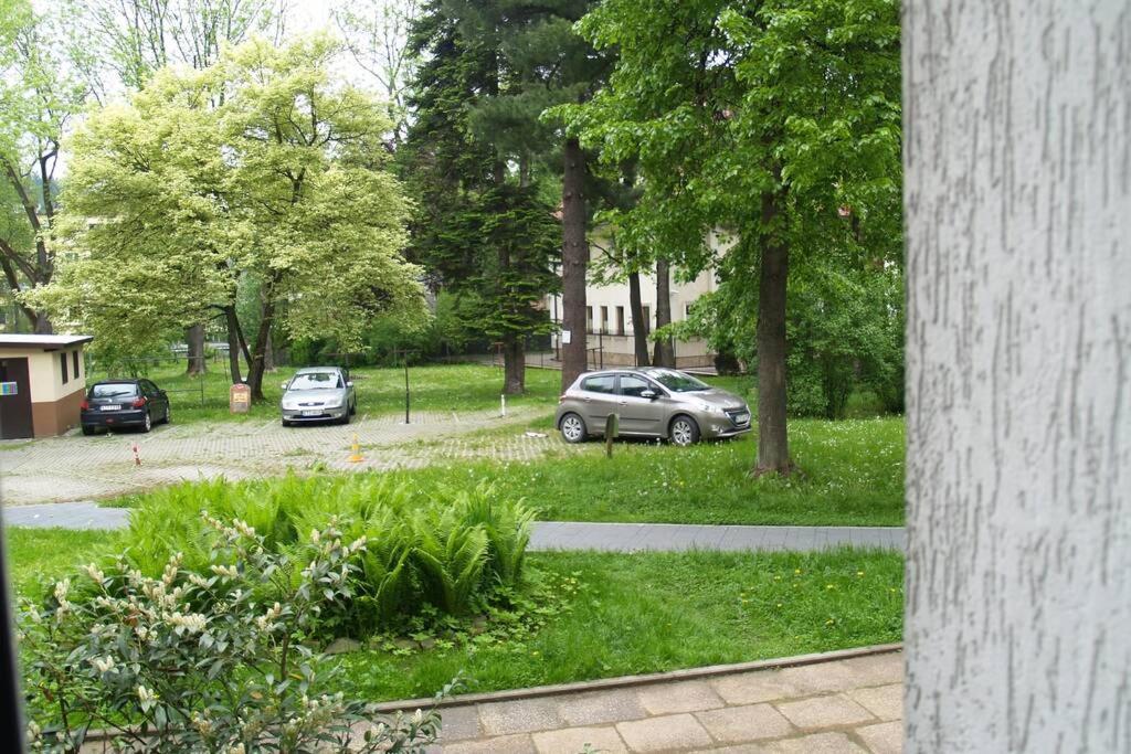 Centrum Samodzielne Mieszkanie Apartmán *